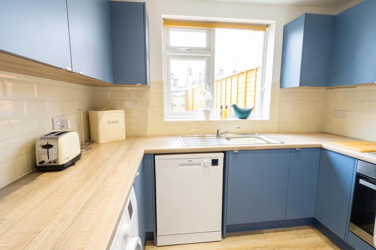Newly-Renovated, Mid-Terrace Cottage In พอร์ทแมด็อก ภายนอก รูปภาพ